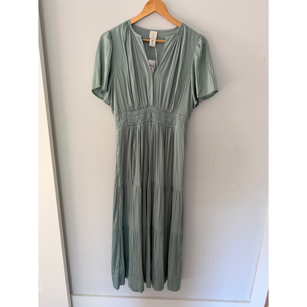 Joie Sea Mist Green Pleated Tiered Midi Dress Smocked Waist V-Neck M MMX-SR175